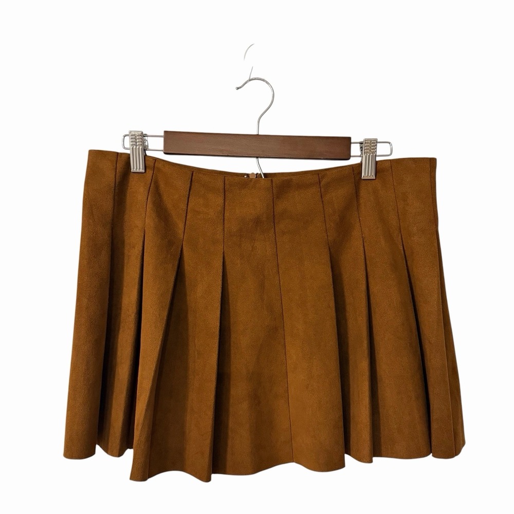 Brown Pleated‎ Mini Skirt Women's Approx. 32" Waist Faux Suede No Size Tag